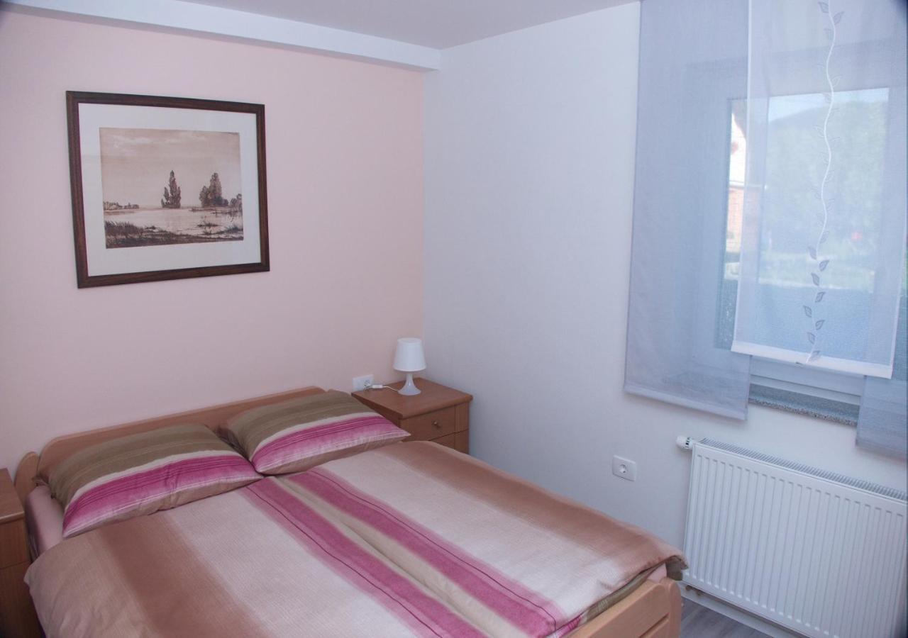 Apartmaji Anita Begunje pri Cerknici Exteriör bild