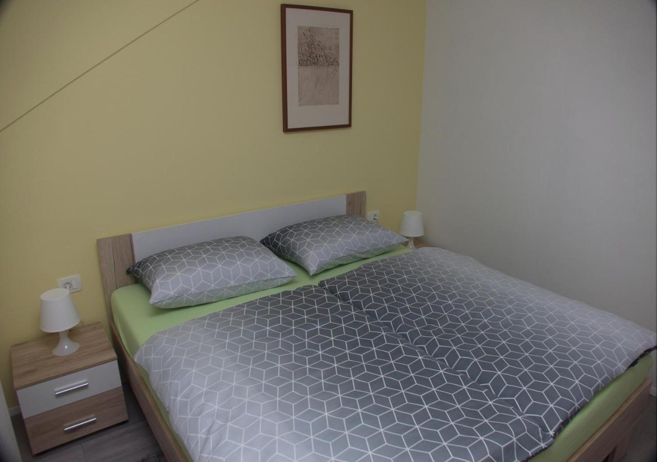 Apartmaji Anita Begunje pri Cerknici Exteriör bild