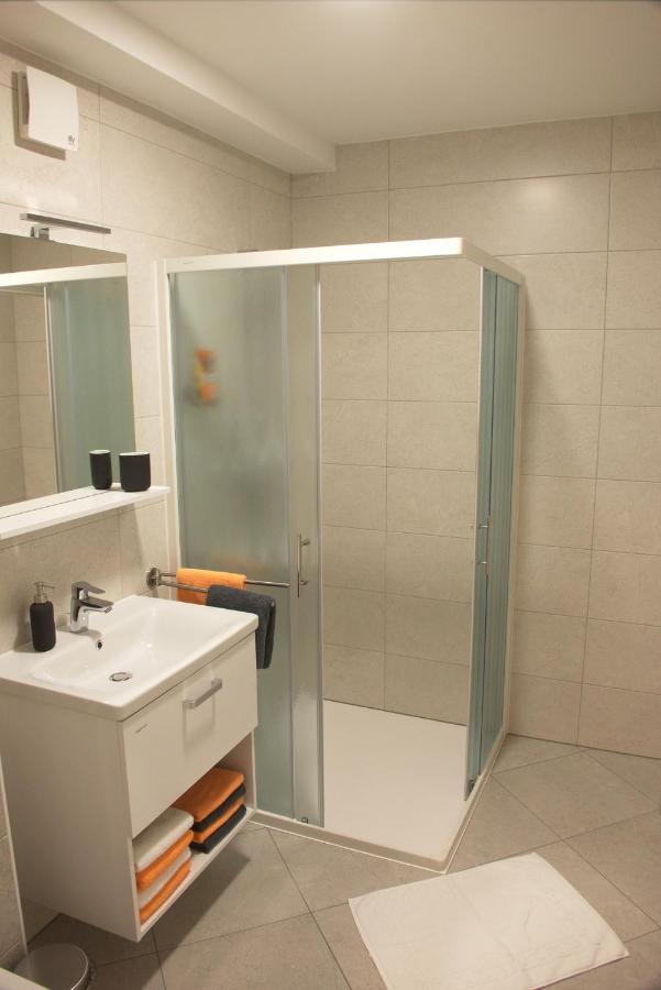 Apartmaji Anita Begunje pri Cerknici Exteriör bild