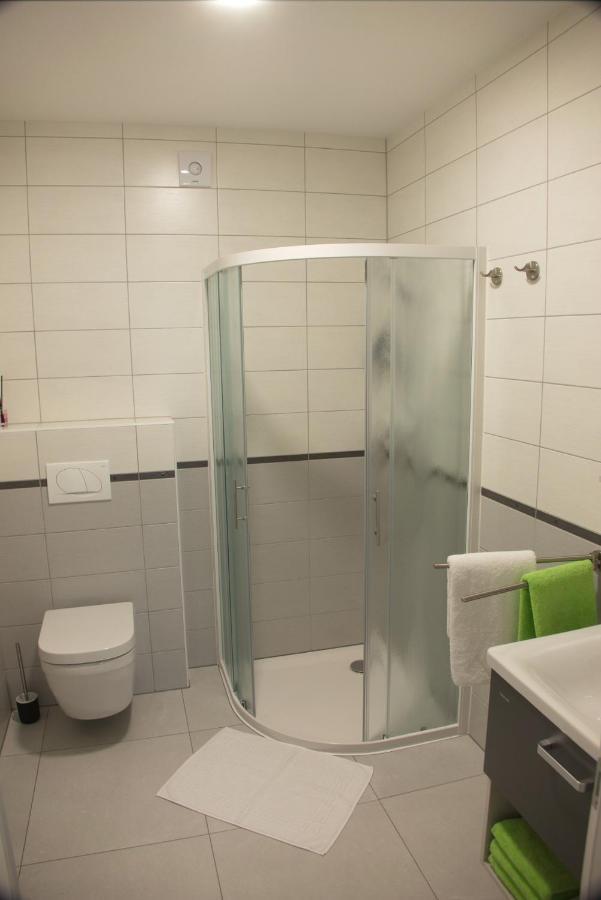 Apartmaji Anita Begunje pri Cerknici Exteriör bild